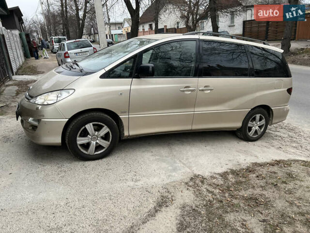 Бежевый Тойота Превиа, объемом двигателя 2.4 л и пробегом 185 тыс. км за 8500 $, фото 6 на Automoto.ua