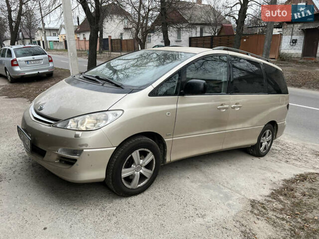 Бежевый Тойота Превиа, объемом двигателя 2.4 л и пробегом 185 тыс. км за 8500 $, фото 4 на Automoto.ua