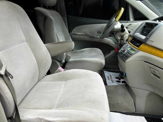 Черный Тойота Превиа, объемом двигателя 2.4 л и пробегом 430 тыс. км за 6600 $, фото 13 на Automoto.ua