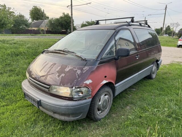 Красный Тойота Превиа, объемом двигателя 2.4 л и пробегом 410 тыс. км за 2200 $, фото 5 на Automoto.ua