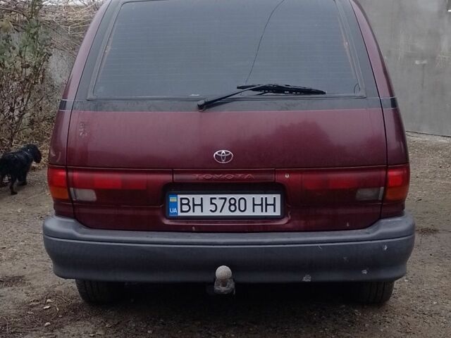 Красный Тойота Превиа, объемом двигателя 2.4 л и пробегом 677 тыс. км за 2500 $, фото 6 на Automoto.ua