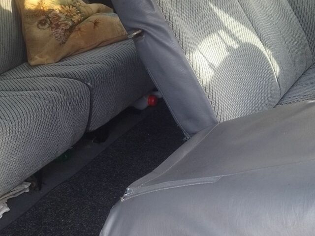 Красный Тойота Превиа, объемом двигателя 2.4 л и пробегом 677 тыс. км за 2500 $, фото 3 на Automoto.ua