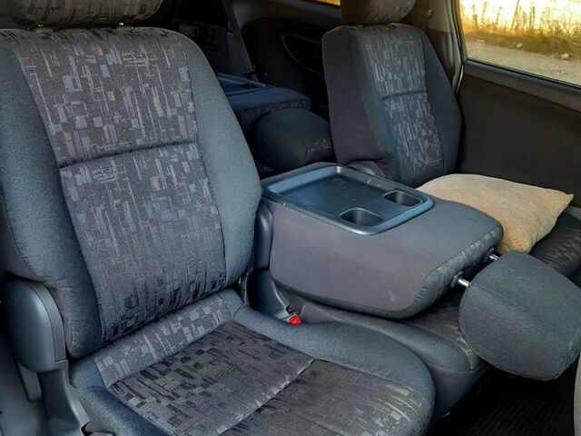 Тойота Превиа, объемом двигателя 2 л и пробегом 391 тыс. км за 5200 $, фото 2 на Automoto.ua