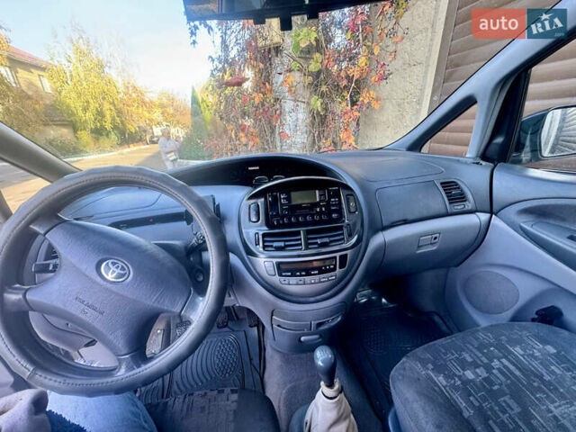 Тойота Превиа, объемом двигателя 2 л и пробегом 250 тыс. км за 5000 $, фото 4 на Automoto.ua