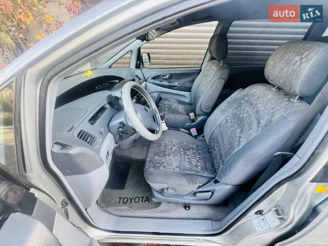 Тойота Превиа, объемом двигателя 2 л и пробегом 250 тыс. км за 5000 $, фото 2 на Automoto.ua