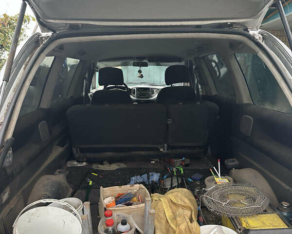 Серый Тойота Превиа, объемом двигателя 2.4 л и пробегом 450 тыс. км за 3500 $, фото 8 на Automoto.ua