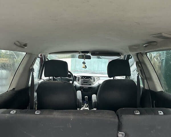 Серый Тойота Превиа, объемом двигателя 2.4 л и пробегом 450 тыс. км за 3500 $, фото 6 на Automoto.ua