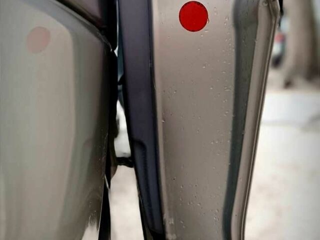 Серый Тойота Превиа, объемом двигателя 2.4 л и пробегом 240 тыс. км за 5900 $, фото 4 на Automoto.ua