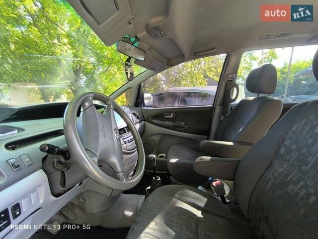 Сірий Тойота Превіа, об'ємом двигуна 0 л та пробігом 400 тис. км за 7200 $, фото 7 на Automoto.ua