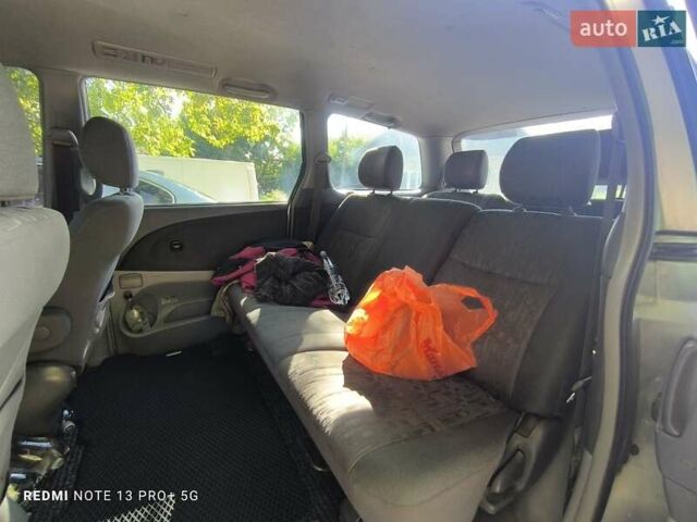 Сірий Тойота Превіа, об'ємом двигуна 0 л та пробігом 400 тис. км за 7200 $, фото 9 на Automoto.ua