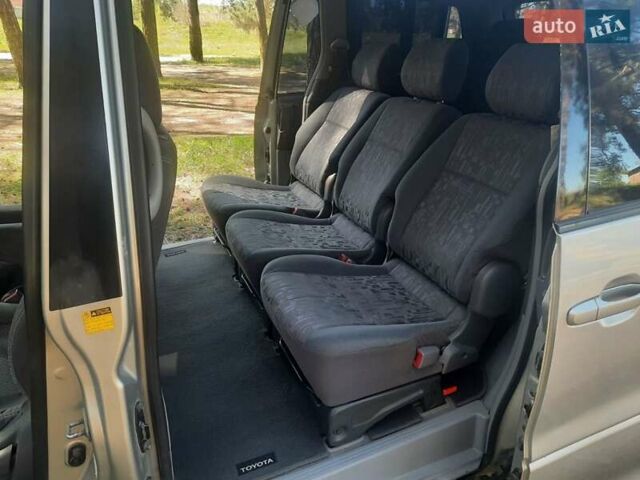 Сірий Тойота Превіа, об'ємом двигуна 2 л та пробігом 387 тис. км за 6450 $, фото 8 на Automoto.ua