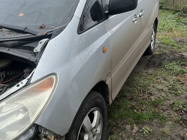 Сірий Тойота Превіа, об'ємом двигуна 0 л та пробігом 3 тис. км за 1500 $, фото 2 на Automoto.ua