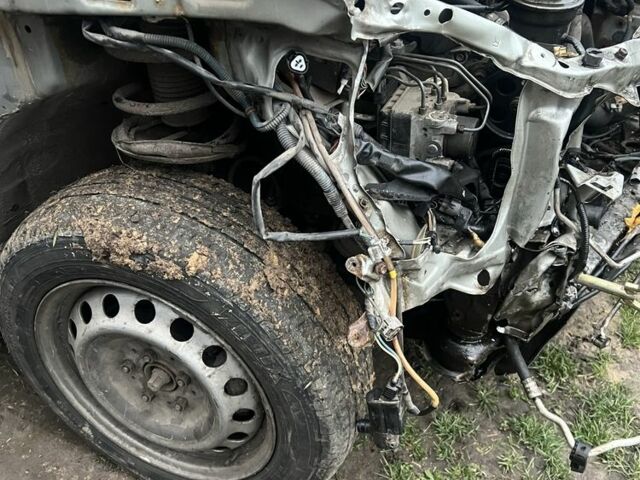 Серый Тойота Превиа, объемом двигателя 0 л и пробегом 3 тыс. км за 1700 $, фото 5 на Automoto.ua