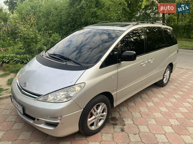 Серый Тойота Превиа, объемом двигателя 2 л и пробегом 374 тыс. км за 5500 $, фото 2 на Automoto.ua