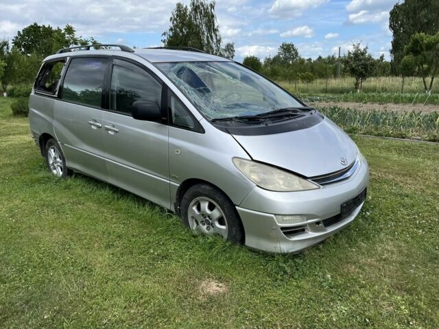 Серый Тойота Превиа, объемом двигателя 2 л и пробегом 300 тыс. км за 2722 $, фото 1 на Automoto.ua