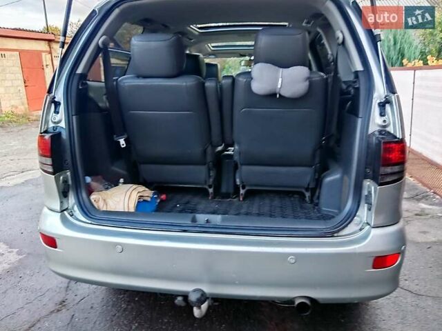Серый Тойота Превиа, объемом двигателя 2.36 л и пробегом 310 тыс. км за 4900 $, фото 7 на Automoto.ua