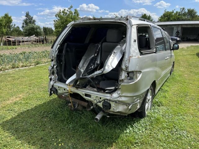 Серый Тойота Превиа, объемом двигателя 2 л и пробегом 300 тыс. км за 2722 $, фото 3 на Automoto.ua