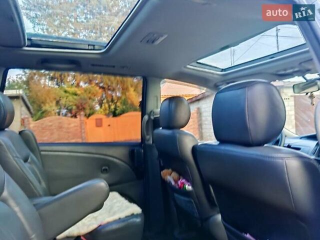 Серый Тойота Превиа, объемом двигателя 2.36 л и пробегом 310 тыс. км за 4900 $, фото 4 на Automoto.ua