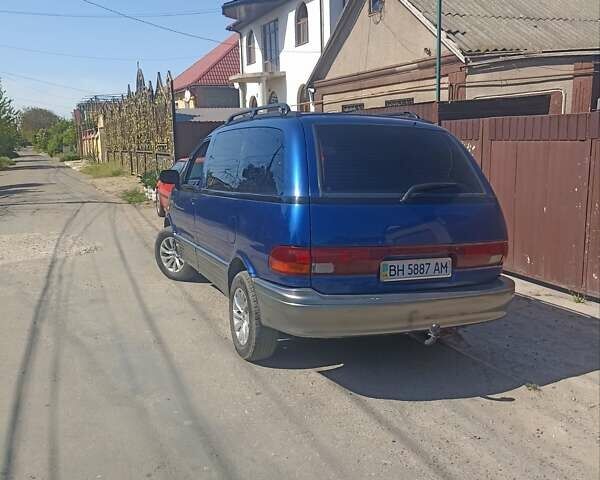 Синій Тойота Превіа, об'ємом двигуна 2.44 л та пробігом 350 тис. км за 3200 $, фото 3 на Automoto.ua