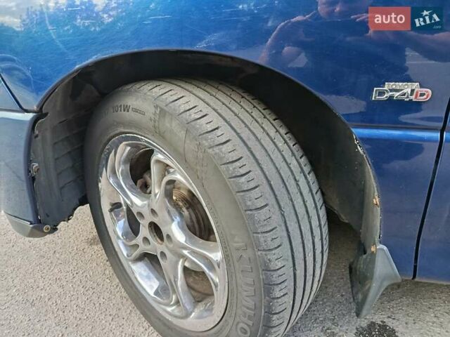 Синій Тойота Превіа, об'ємом двигуна 2 л та пробігом 197 тис. км за 6500 $, фото 15 на Automoto.ua
