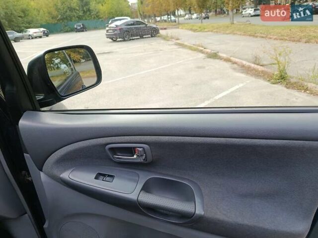 Синій Тойота Превіа, об'ємом двигуна 2 л та пробігом 197 тис. км за 6500 $, фото 2 на Automoto.ua