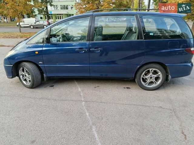 Синій Тойота Превіа, об'ємом двигуна 2 л та пробігом 197 тис. км за 6500 $, фото 16 на Automoto.ua