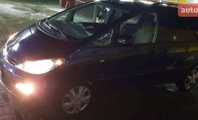 Синий Тойота Превиа, объемом двигателя 2 л и пробегом 390 тыс. км за 5500 $, фото 1 на Automoto.ua