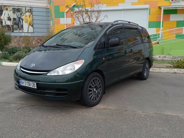 Зеленый Тойота Превиа, объемом двигателя 2.4 л и пробегом 340 тыс. км за 6000 $, фото 3 на Automoto.ua