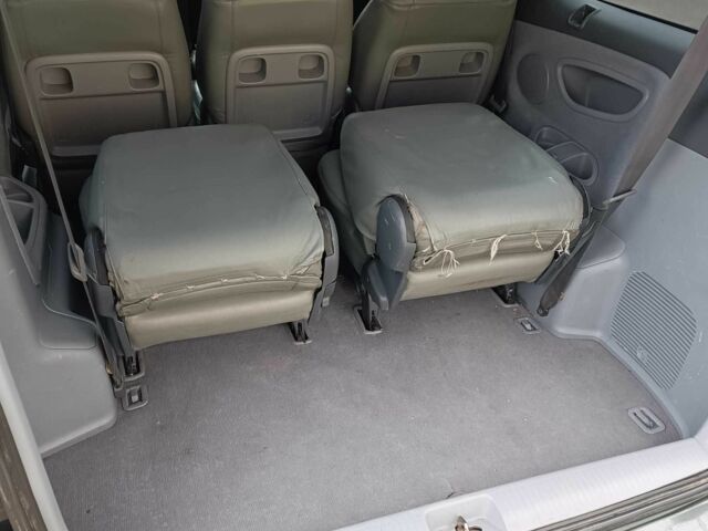 Зеленый Тойота Превиа, объемом двигателя 2.4 л и пробегом 340 тыс. км за 6000 $, фото 7 на Automoto.ua