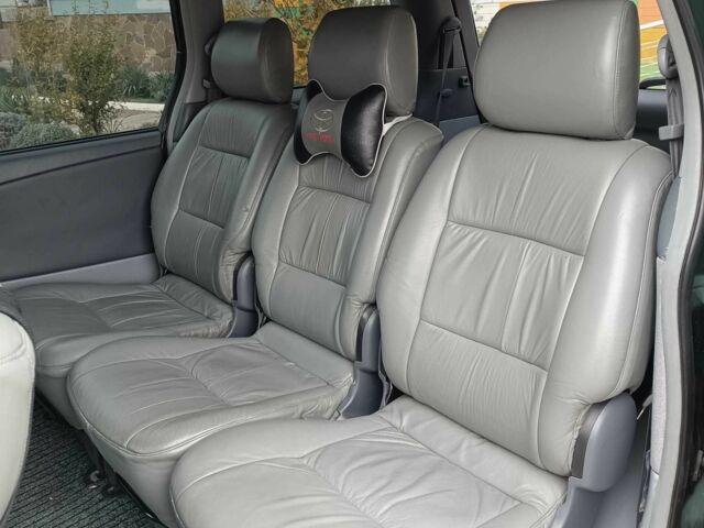 Зеленый Тойота Превиа, объемом двигателя 2.4 л и пробегом 340 тыс. км за 6000 $, фото 5 на Automoto.ua