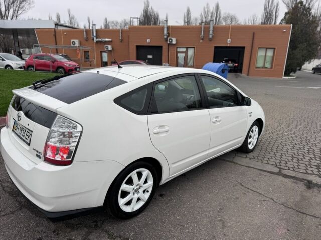 Белый Тойота Приус, объемом двигателя 1.5 л и пробегом 270 тыс. км за 5750 $, фото 10 на Automoto.ua