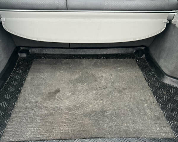 Белый Тойота Приус, объемом двигателя 1.5 л и пробегом 159 тыс. км за 13500 $, фото 16 на Automoto.ua