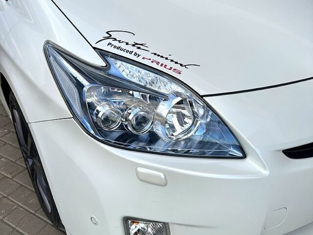 Білий Тойота Пріус, об'ємом двигуна 1.8 л та пробігом 293 тис. км за 10750 $, фото 9 на Automoto.ua