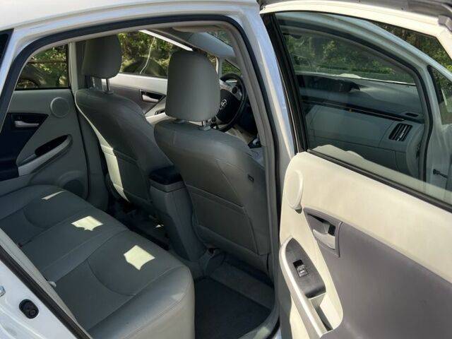 Білий Тойота Пріус, об'ємом двигуна 1.8 л та пробігом 195 тис. км за 12300 $, фото 10 на Automoto.ua