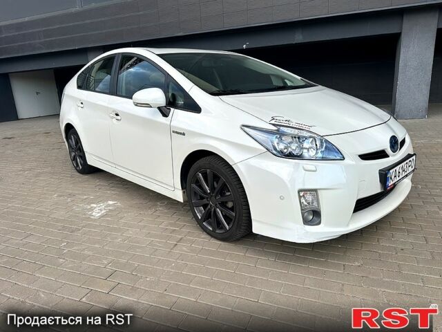 Білий Тойота Пріус, об'ємом двигуна 1.8 л та пробігом 293 тис. км за 10750 $, фото 7 на Automoto.ua