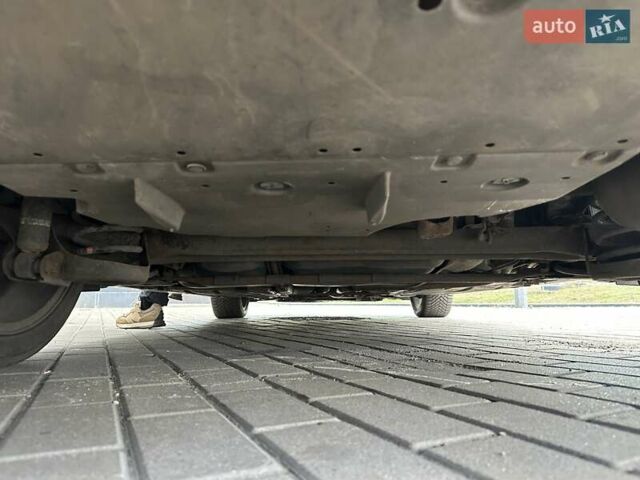 Белый Тойота Приус, объемом двигателя 1.8 л и пробегом 293 тыс. км за 10950 $, фото 23 на Automoto.ua