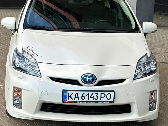 Білий Тойота Пріус, об'ємом двигуна 1.8 л та пробігом 293 тис. км за 10750 $, фото 2 на Automoto.ua