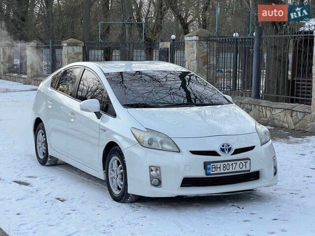 Білий Тойота Пріус, об'ємом двигуна 1.8 л та пробігом 198 тис. км за 7000 $, фото 8 на Automoto.ua