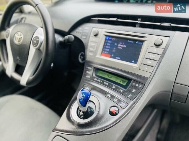 Білий Тойота Пріус, об'ємом двигуна 1.8 л та пробігом 221 тис. км за 8800 $, фото 25 на Automoto.ua