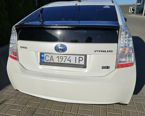 Белый Тойота Приус, объемом двигателя 1.8 л и пробегом 260 тыс. км за 9900 $, фото 8 на Automoto.ua