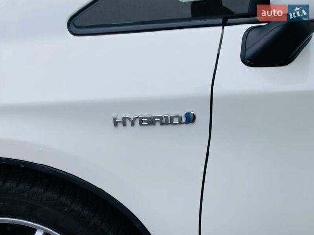 Білий Тойота Пріус, об'ємом двигуна 1.8 л та пробігом 221 тис. км за 8800 $, фото 20 на Automoto.ua