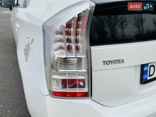Білий Тойота Пріус, об'ємом двигуна 1.8 л та пробігом 221 тис. км за 8900 $, фото 11 на Automoto.ua