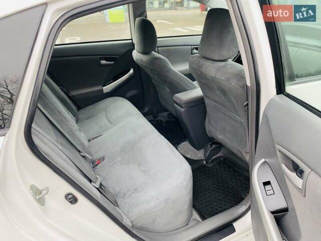 Білий Тойота Пріус, об'ємом двигуна 1.8 л та пробігом 221 тис. км за 8800 $, фото 27 на Automoto.ua