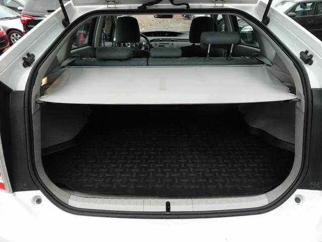 Белый Тойота Приус, объемом двигателя 1.8 л и пробегом 139 тыс. км за 8600 $, фото 15 на Automoto.ua