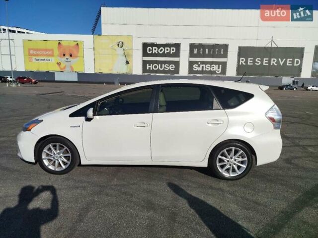 Білий Тойота Пріус, об'ємом двигуна 1.8 л та пробігом 235 тис. км за 13500 $, фото 4 на Automoto.ua