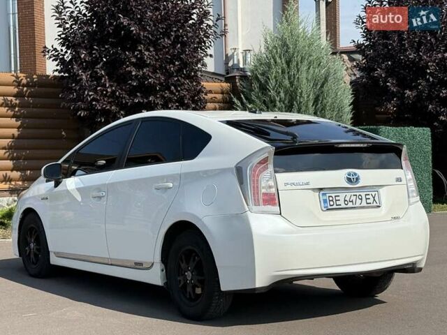 Белый Тойота Приус, объемом двигателя 1.8 л и пробегом 230 тыс. км за 10500 $, фото 28 на Automoto.ua