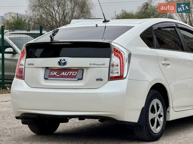 Белый Тойота Приус, объемом двигателя 1.8 л и пробегом 165 тыс. км за 12800 $, фото 81 на Automoto.ua