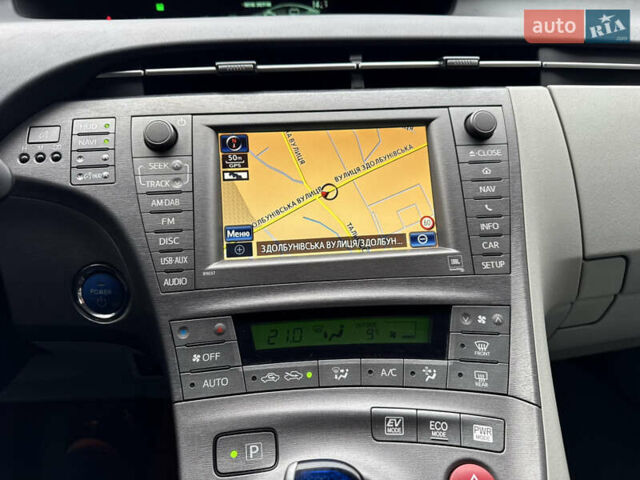 Белый Тойота Приус, объемом двигателя 1.8 л и пробегом 165 тыс. км за 12700 $, фото 50 на Automoto.ua