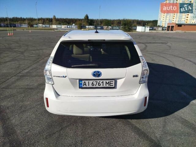 Білий Тойота Пріус, об'ємом двигуна 1.8 л та пробігом 235 тис. км за 13500 $, фото 6 на Automoto.ua