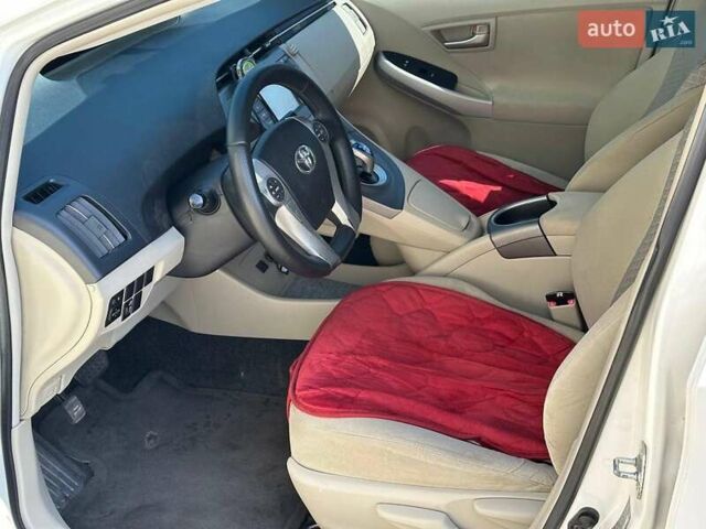 Белый Тойота Приус, объемом двигателя 1.8 л и пробегом 236 тыс. км за 10990 $, фото 8 на Automoto.ua